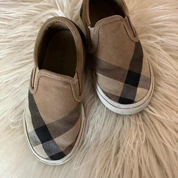 Burberry Kids Slip-On Shoes - Tan and Black - Picture 4 of 4